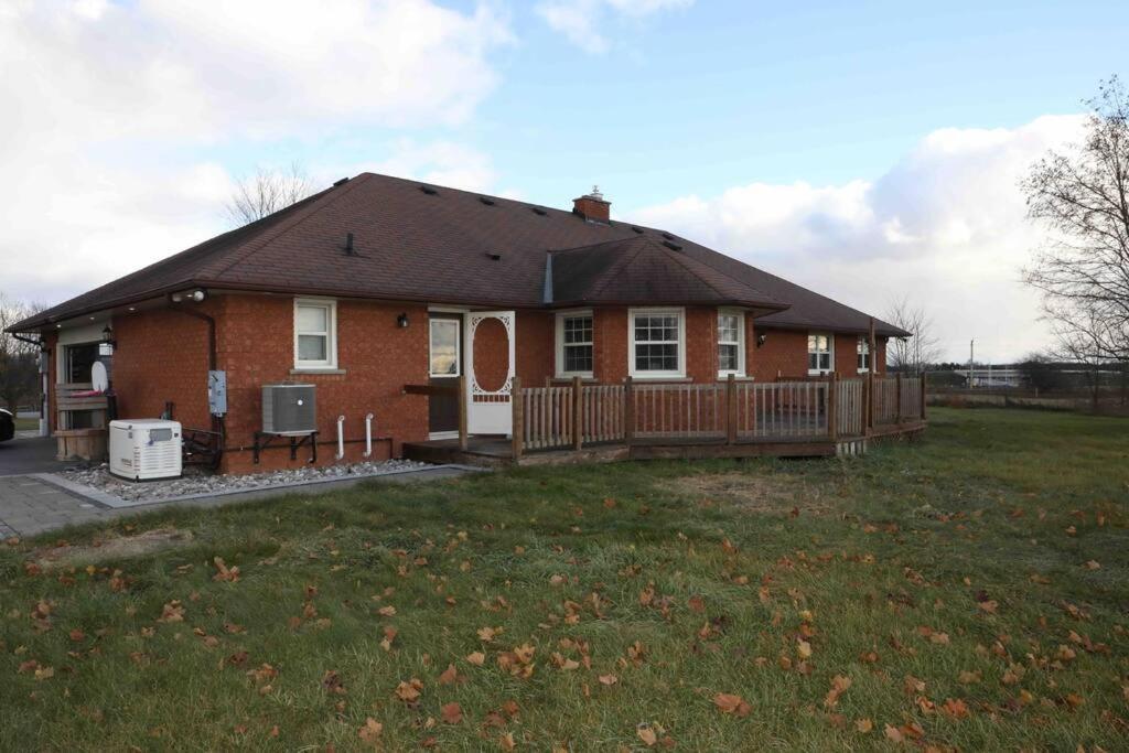 Bowmanville Event Place Esterno foto
